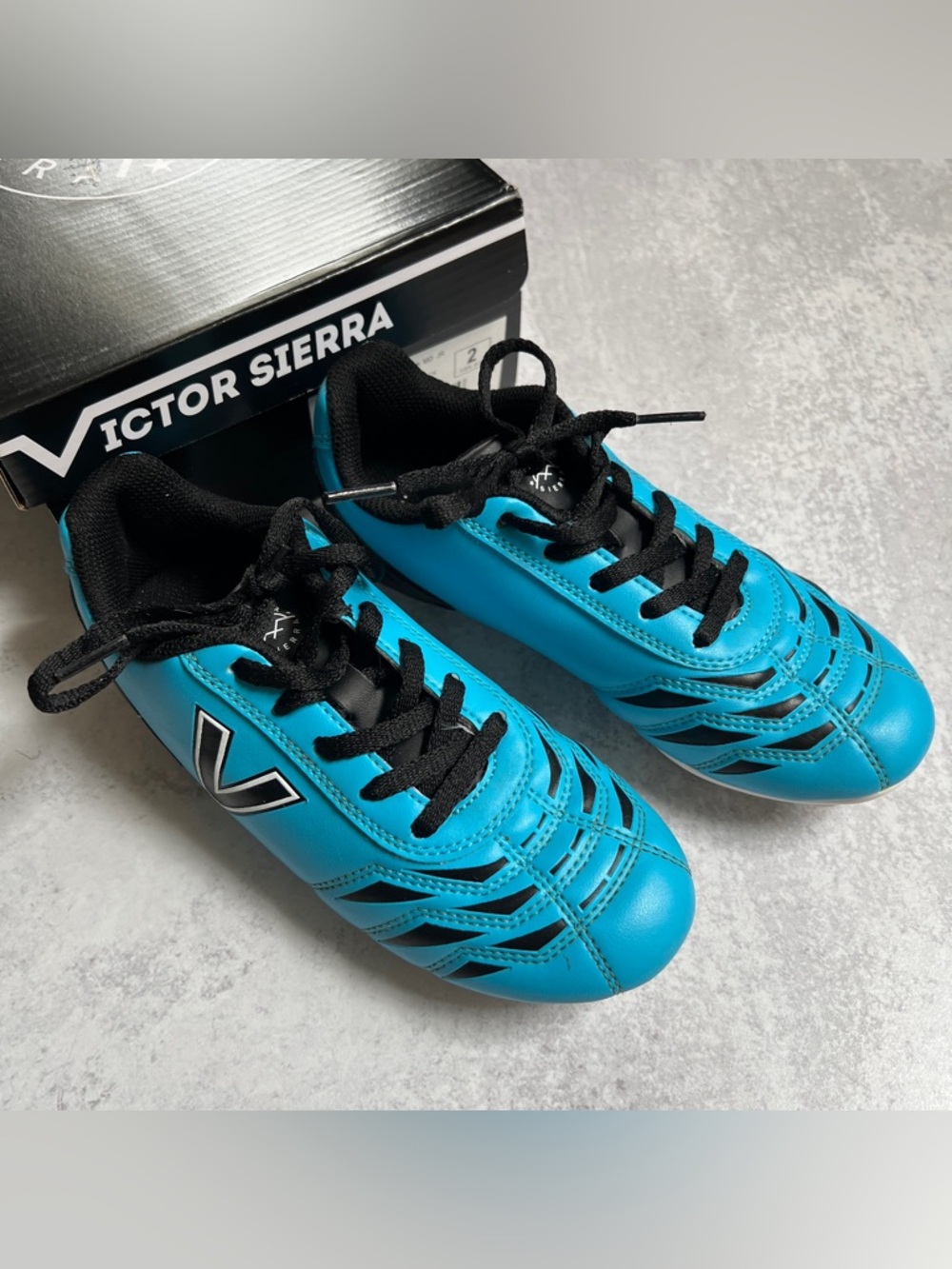 2⚽️ Victor Sierra Soccer Cleats Youth Firm Ground Outdoor Lightweight Shoe